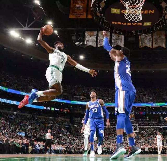 他的表现再 他的表现再