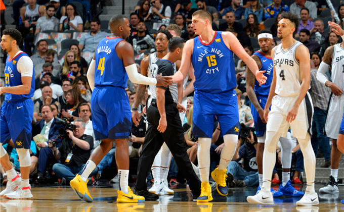 关键回合复 关键回合复